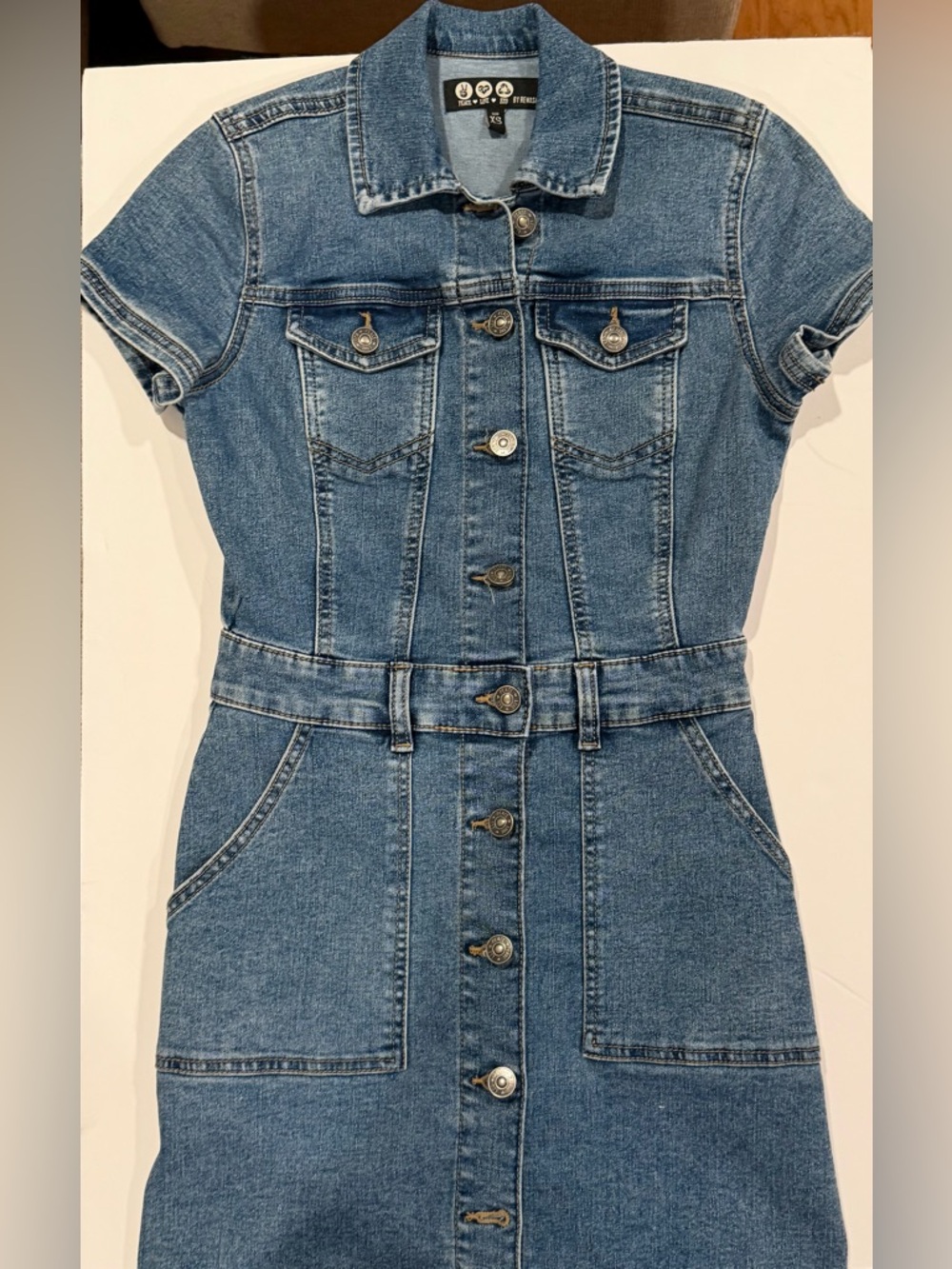 Short Sleeve Button-Front Denim Dress - Blue